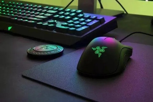 罗技和雷蛇到底谁更强？手把手教你选外设