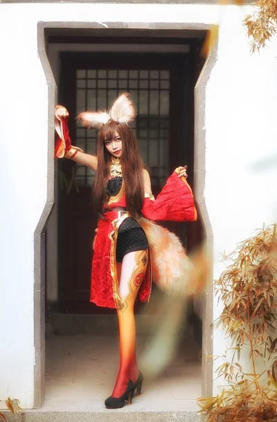王者荣耀cos妲己少女阿狸,没有心就不会受伤-妲己阿狸cosplay对比