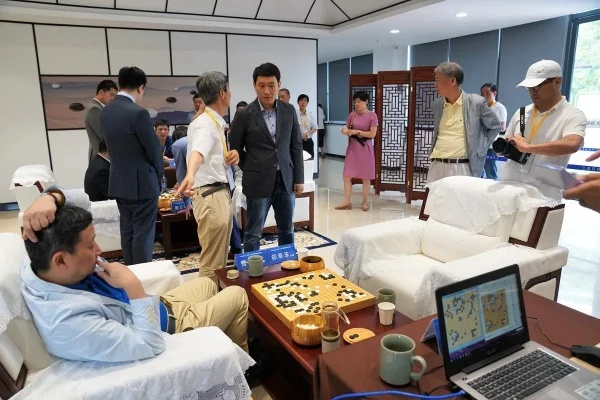 弈客围棋和弈城有什么区别-弈客竞技 vs 弈城休闲