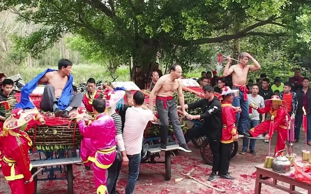 遂溪桃溪村和黄略斗殴-虚拟现实冲突事件