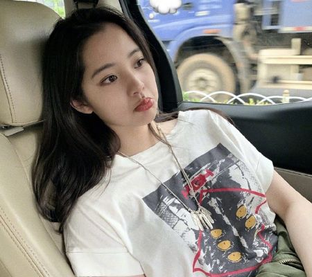 欧阳娜娜恋情疑曝光 网友热议不断