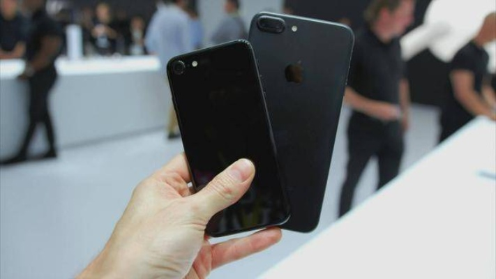 iPhone7黑色版全方位解析：经典机型值得入手吗？